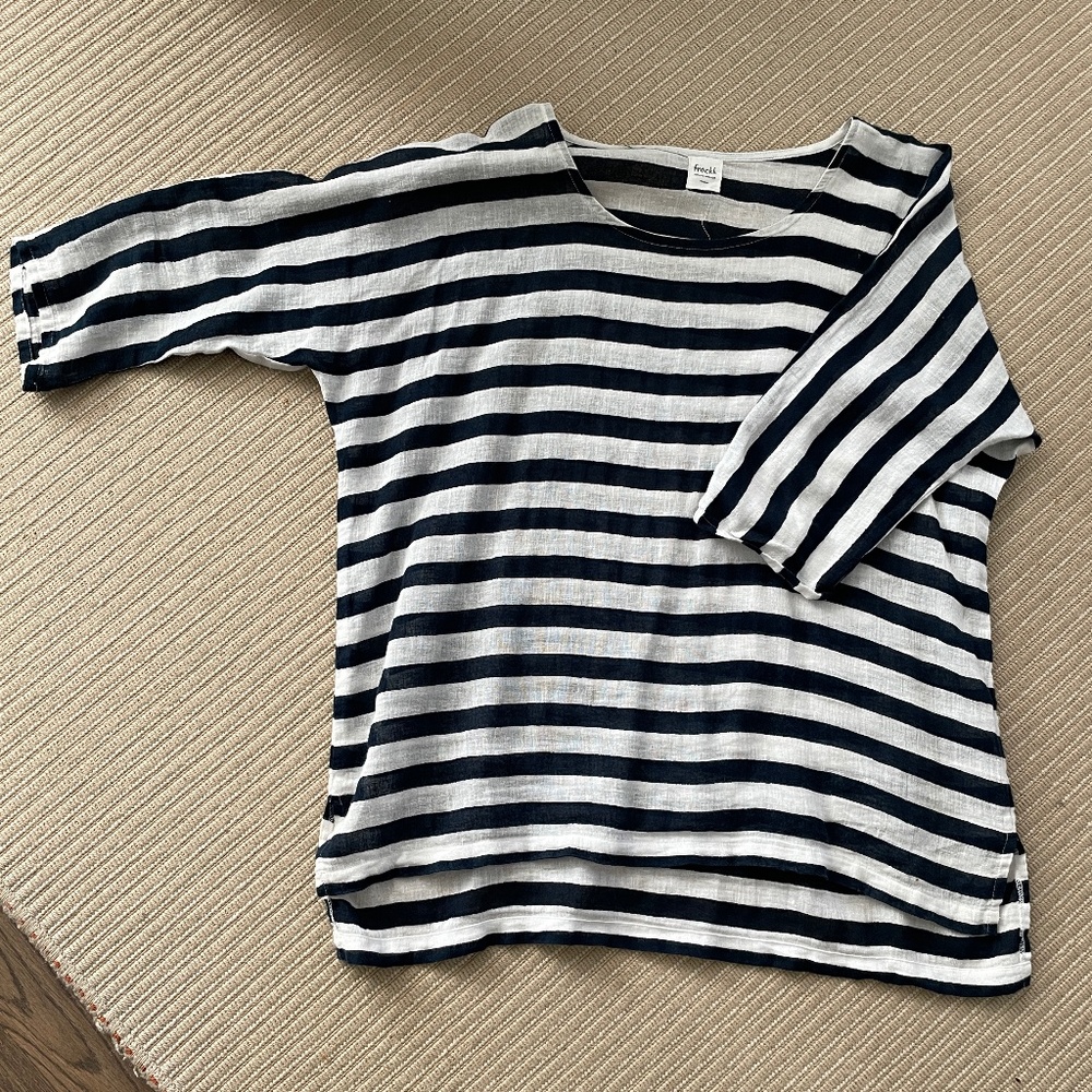 Frockk linen top